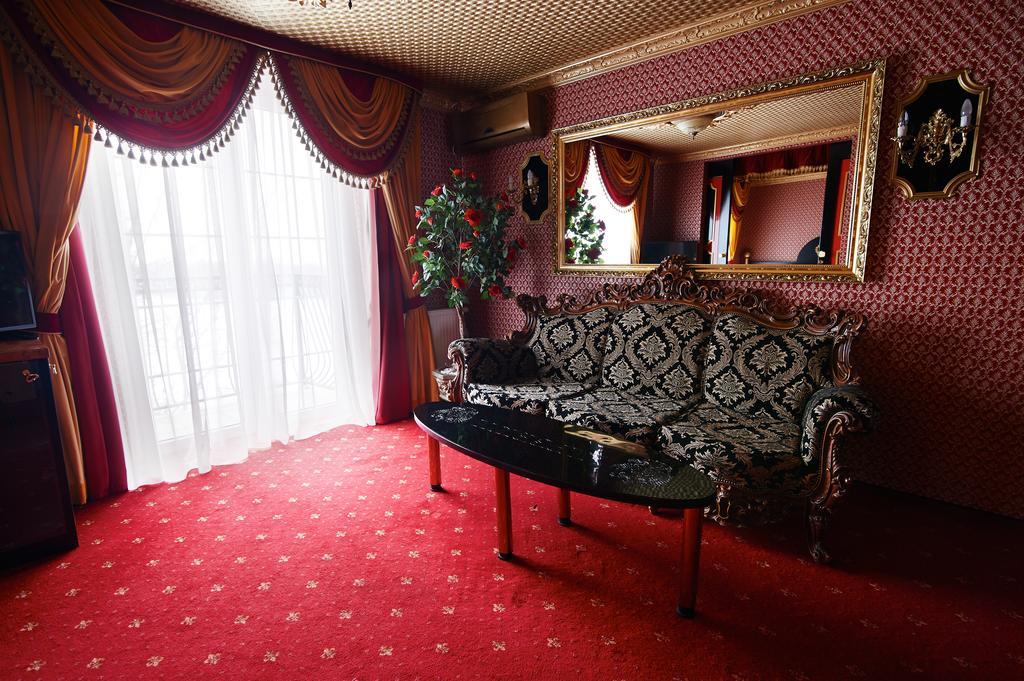 Hotel Palac Royal Rzeszów Zewnętrze zdjęcie