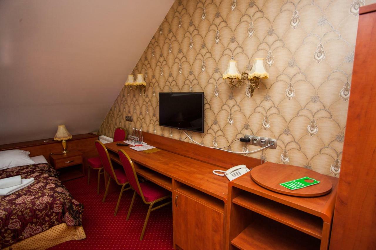 Hotel Palac Royal Rzeszów Zewnętrze zdjęcie